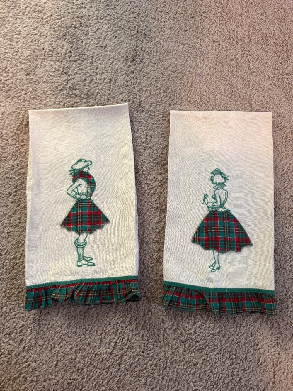 Vintage Tea Towel Set (Skirts lift)